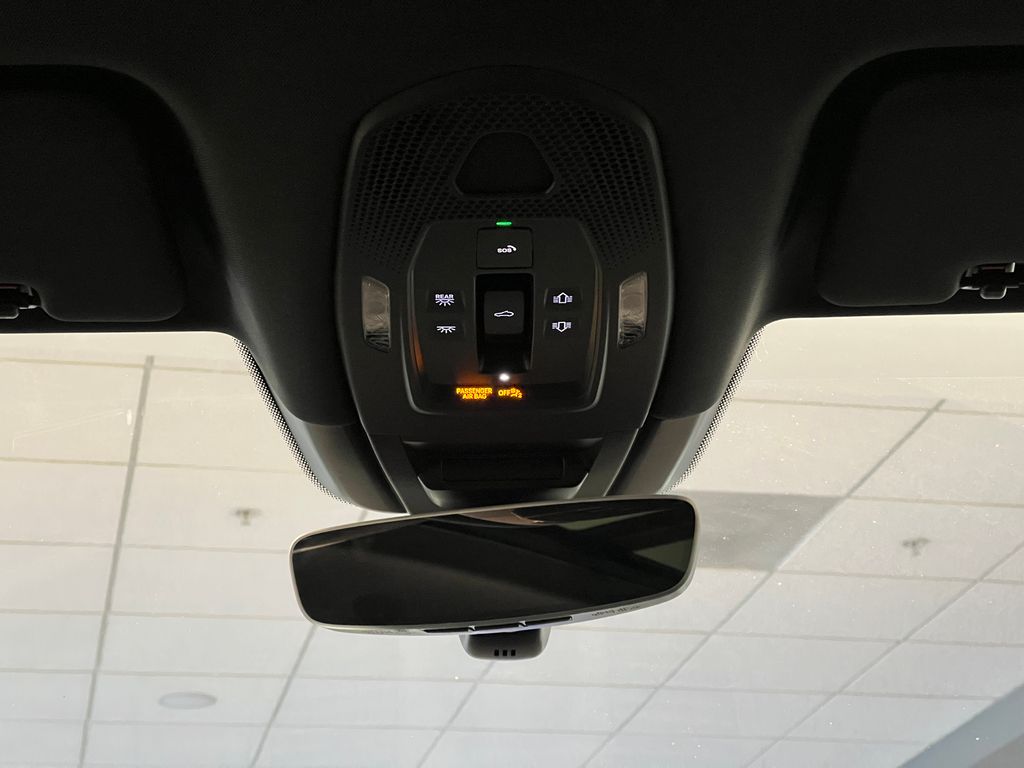 Thumbnail: 2026 Porsche Cayenne - 29