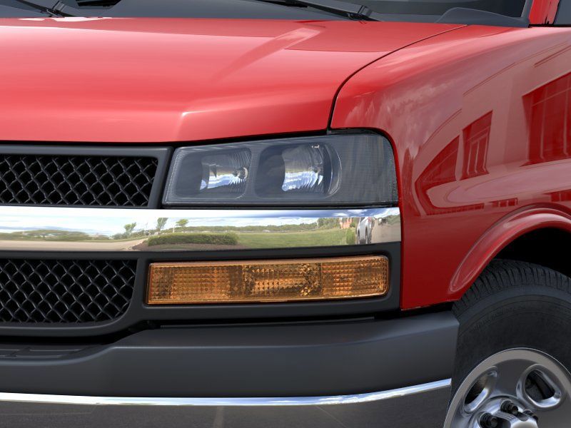 2026 Chevrolet Express 2500 — photo 10