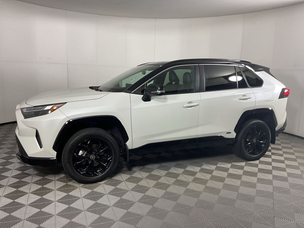 2022 Toyota RAV4 Hybrid XSE AWD