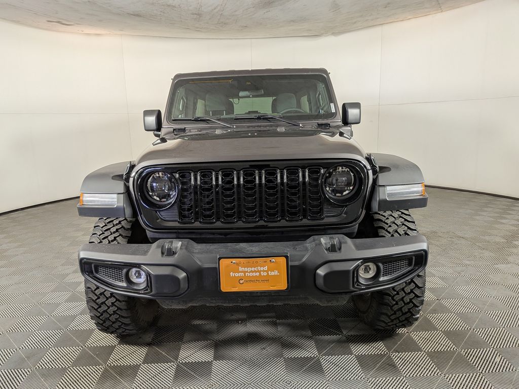 View vehicle photo 2