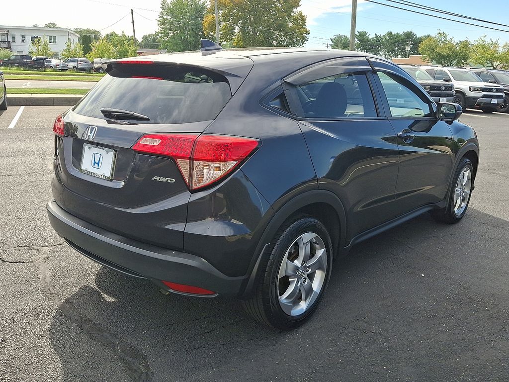 Thumbnail: 2017 Honda HR-V - 6