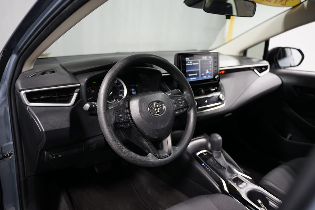 2022 Toyota Corolla LE 11