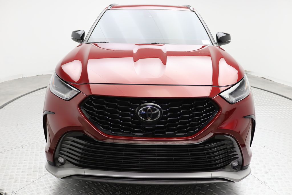 Thumbnail: 2022 Toyota Highlander - 5
