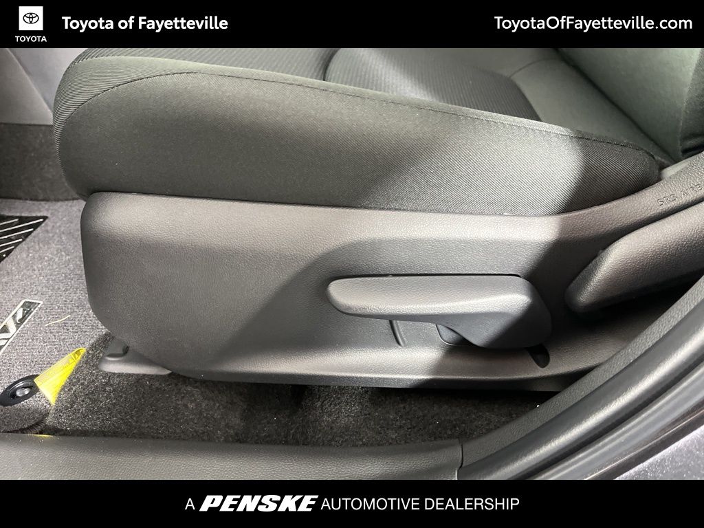 Thumbnail: 2025 Toyota RAV4 - 23