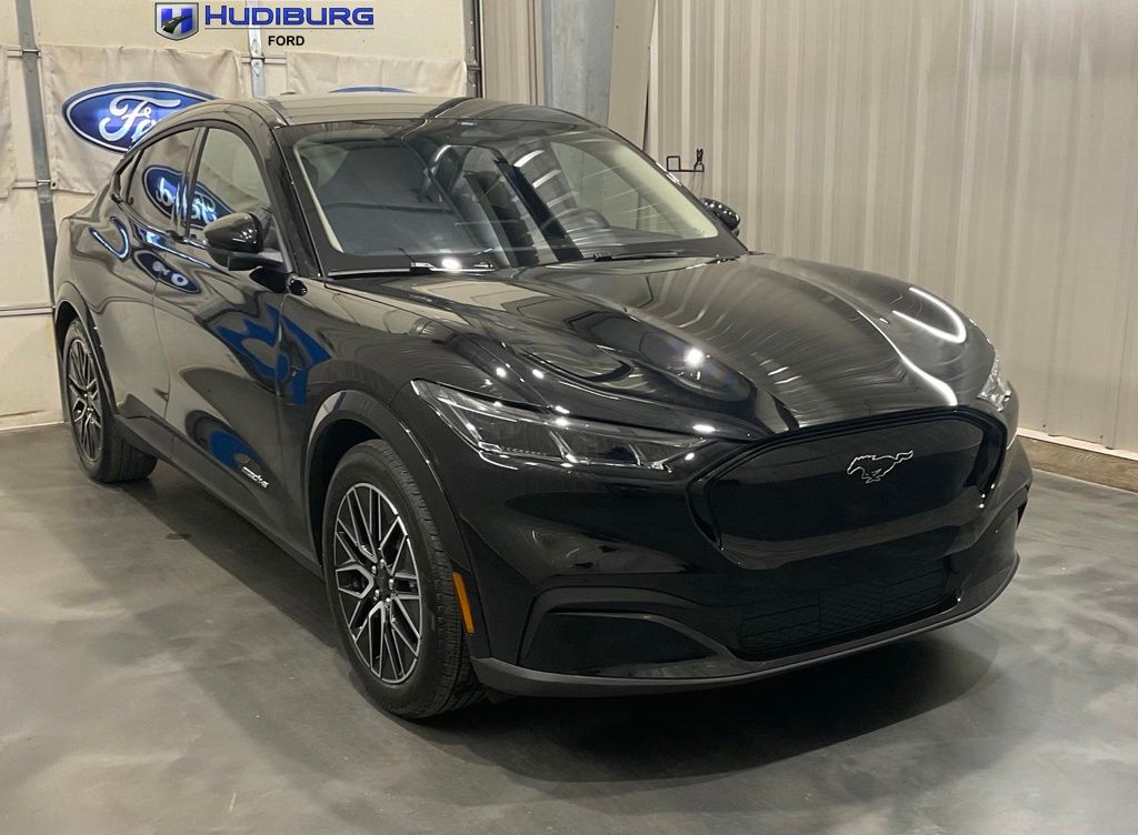  2026 Ford Mustang Mach-E Premium RWD   