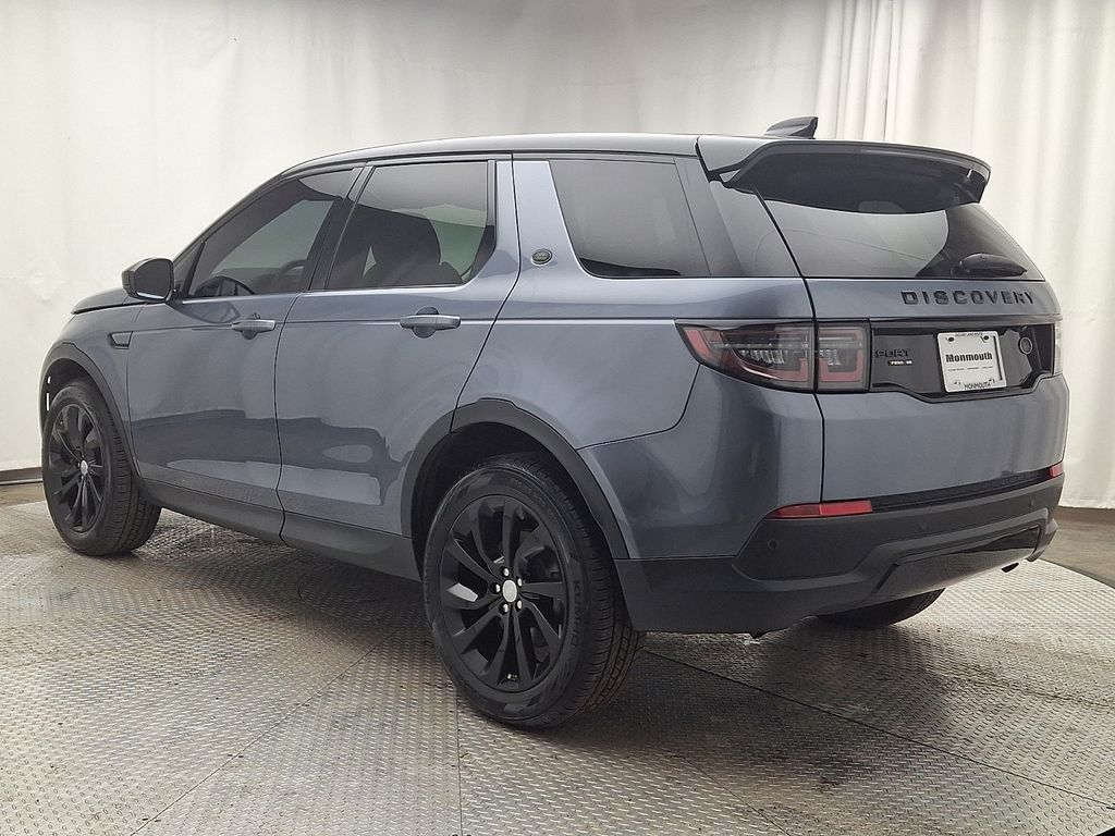 Thumbnail: 2020 Land Rover Discovery Sport - 6