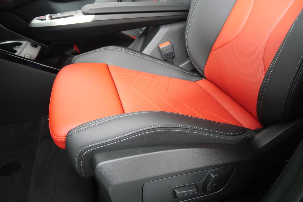 2025 BMW X1 xDrive28i 10