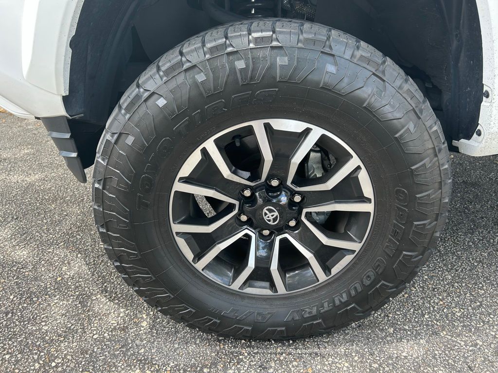 2023 Toyota Tacoma TRD Sport 9