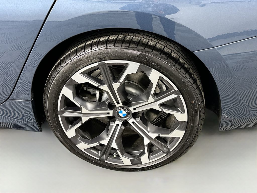 Thumbnail: 2026 BMW 3 Series - 23