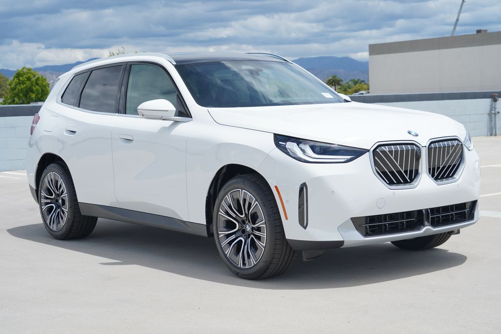 Thumbnail: 2026 BMW X3 - 3