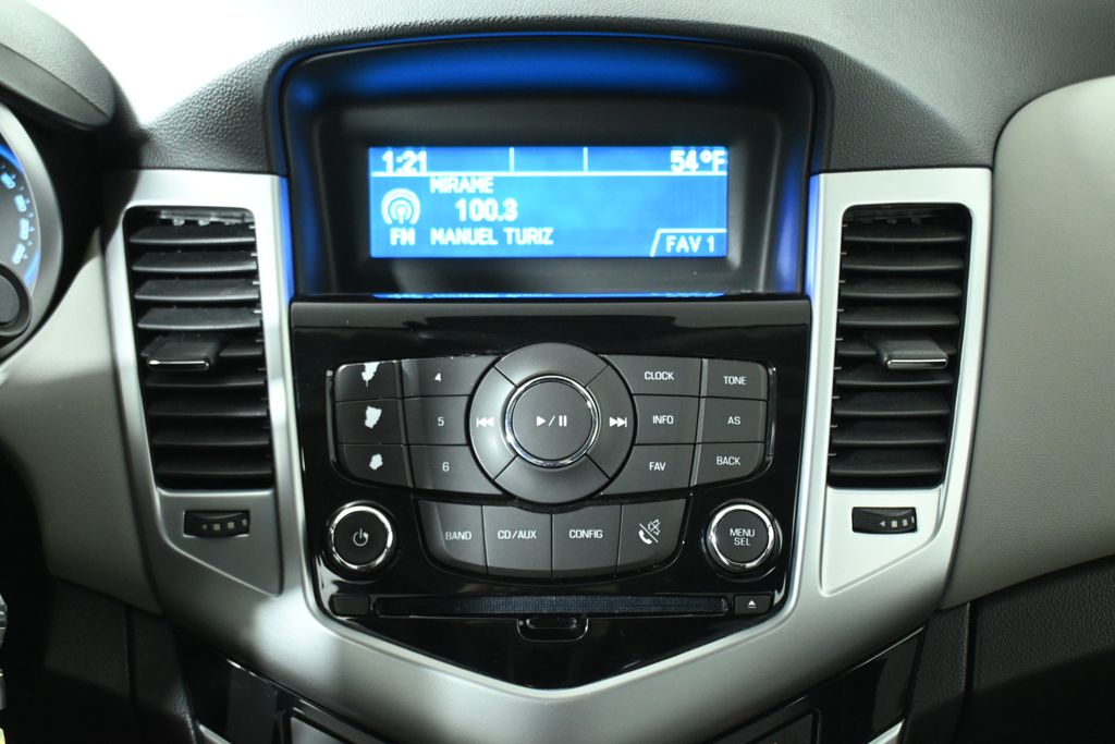 Thumbnail: 2014 Chevrolet Cruze - 19