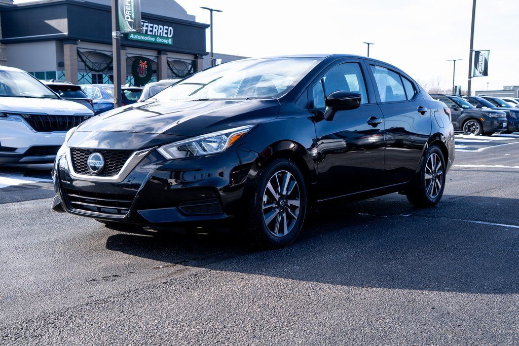 2021 Nissan Versa SV FWD
