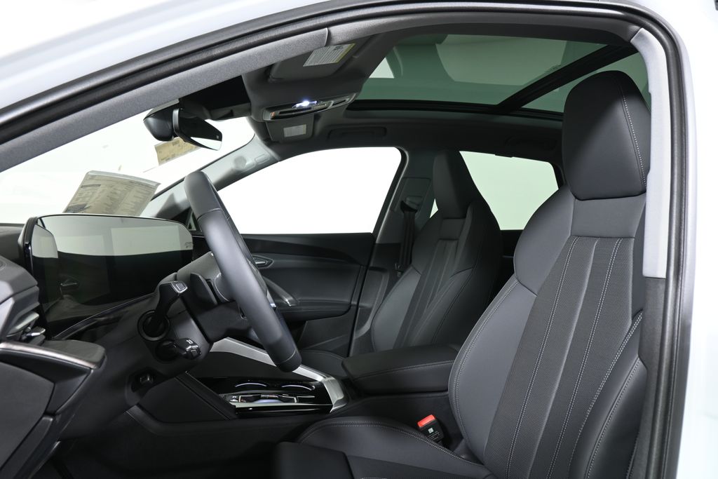 Thumbnail: 2025 Audi Q5 - 12