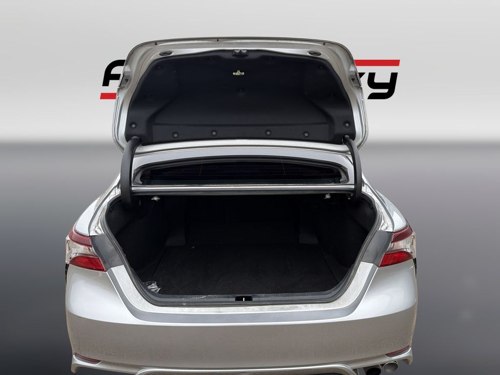 Used 2022 Silver Toyota SE image 18