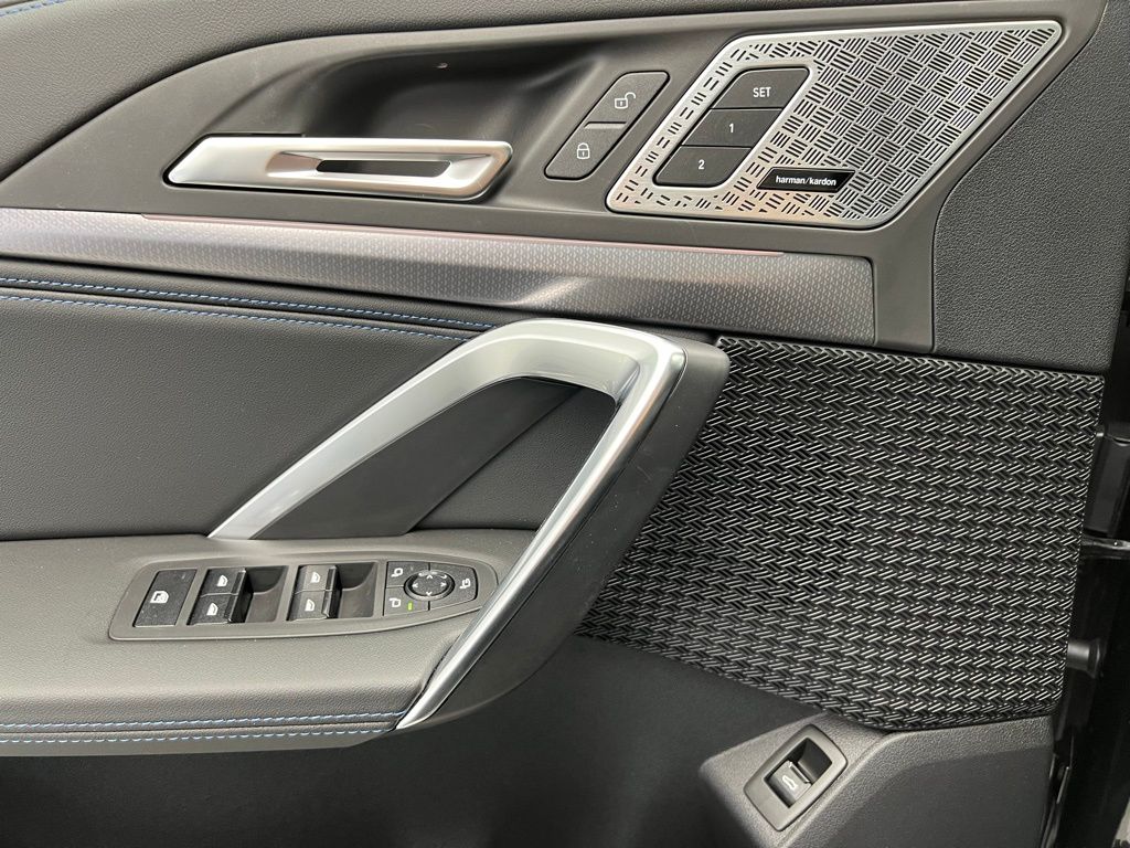 2025 BMW X1 M35i 21