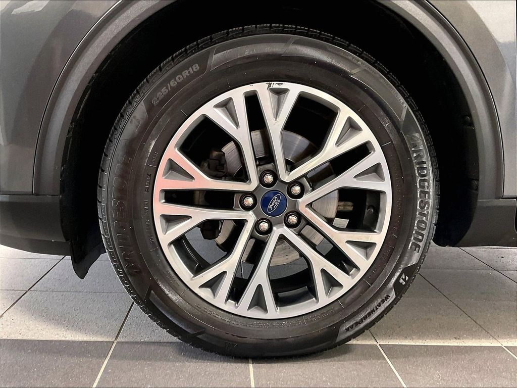 2020 Ford Escape — photo 7