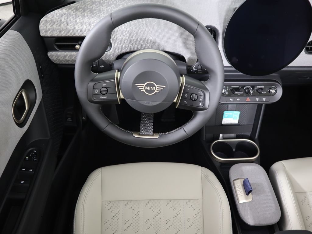 Thumbnail: 2026 MINI Cooper - 18