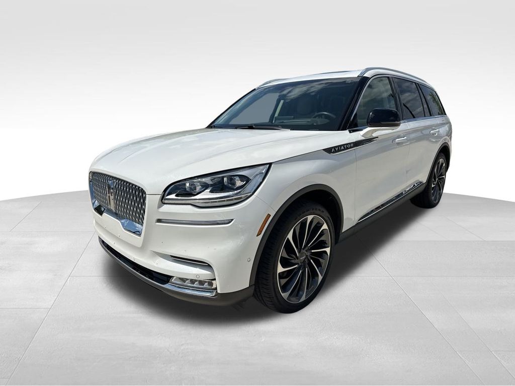 2021 Pristine White Lincoln Aviator Reserve AWD SUV