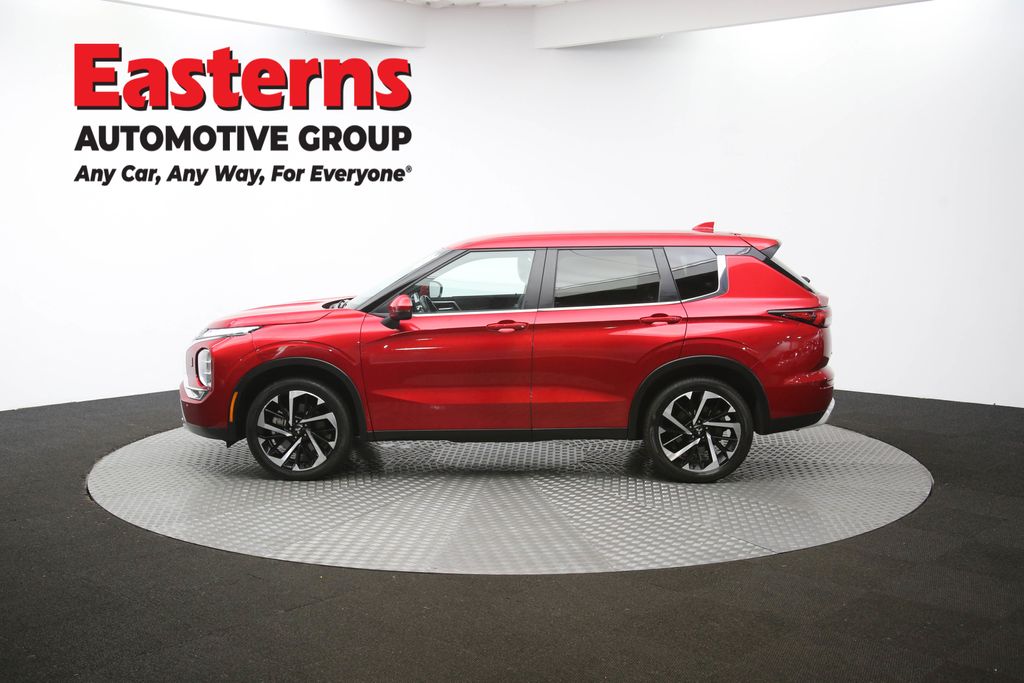 Used 2024 Red Mitsubishi SE image 59