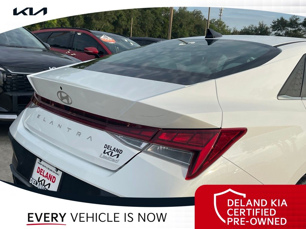 Used 2024 Hyundai Elantra Sedan