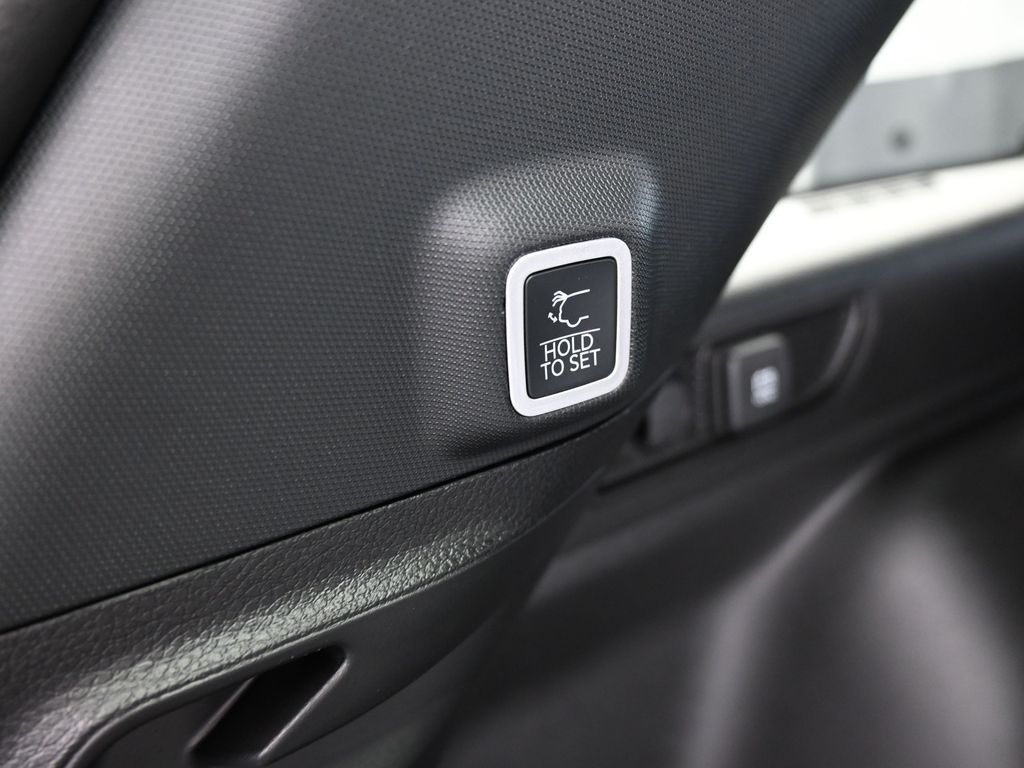 New 2026 Baltic Gray Metallic Clearcoat Jeep Limited image 35