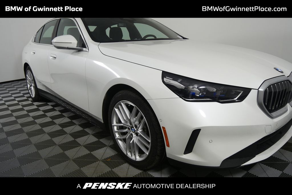 2024 BMW 5 Series 530i Hero Image