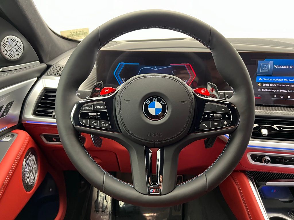 2025 BMW XM  16