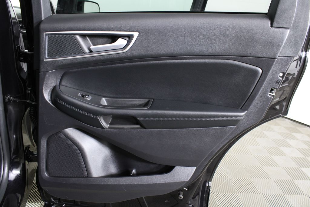 Used 2021 Ford Edge for sale in 