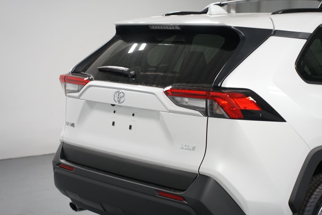 Thumbnail: 2025 Toyota RAV4 - 9