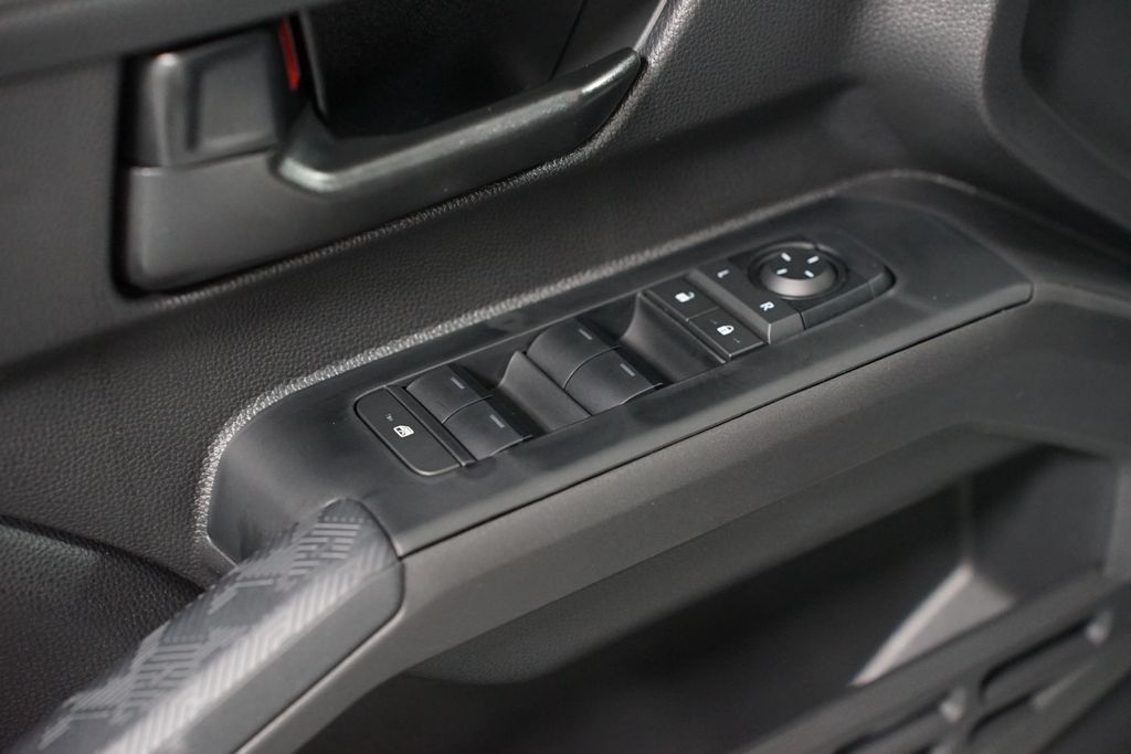 Thumbnail: 2025 Toyota Tacoma - 32