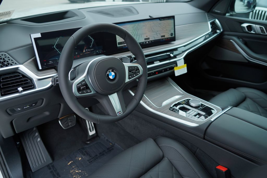 Thumbnail: 2026 BMW X5 - 11