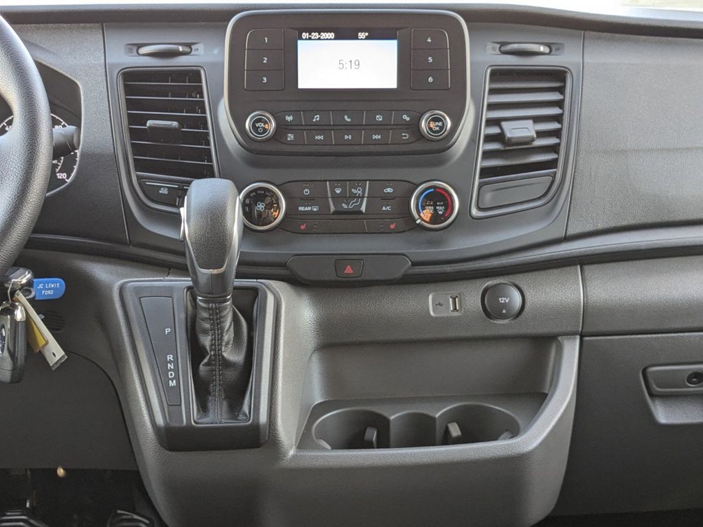 2025 Ford Transit 250