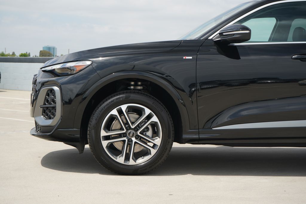 Thumbnail: 2026 Audi Q5 - 2