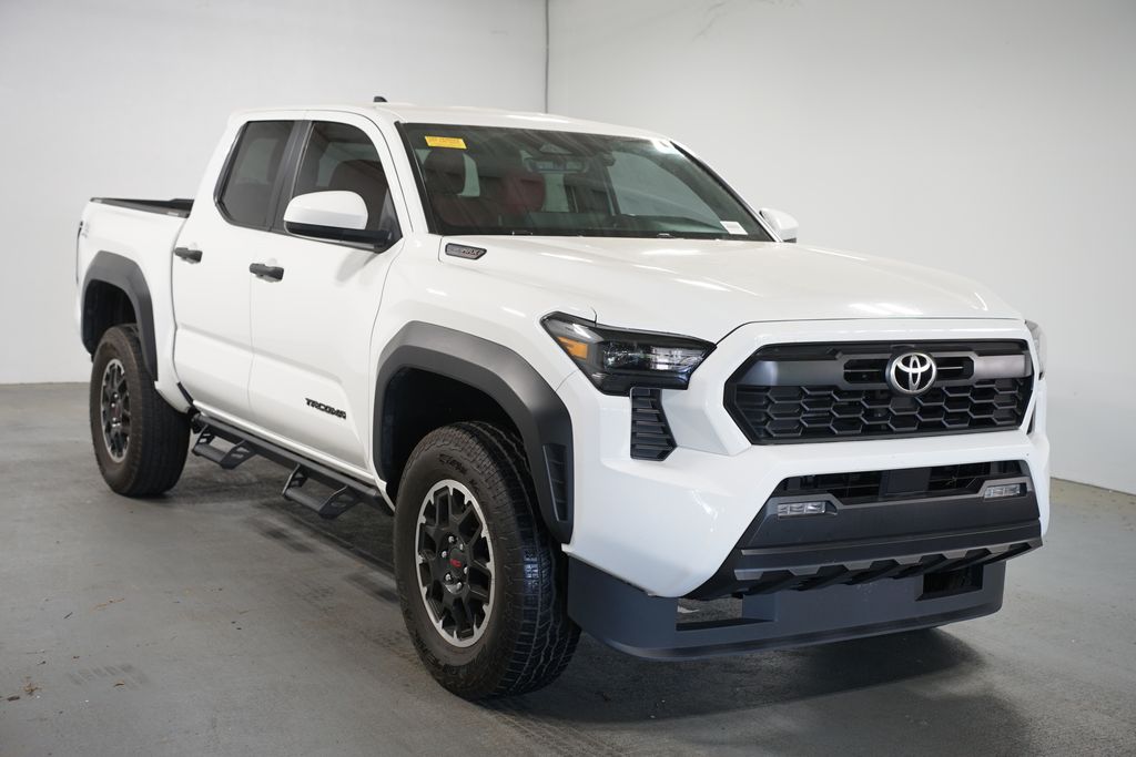Thumbnail: 2024 Toyota Tacoma - 3