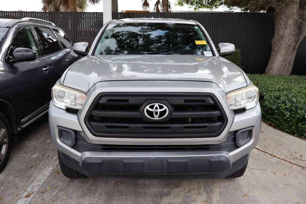 Thumbnail: 2017 Toyota Tacoma - 5