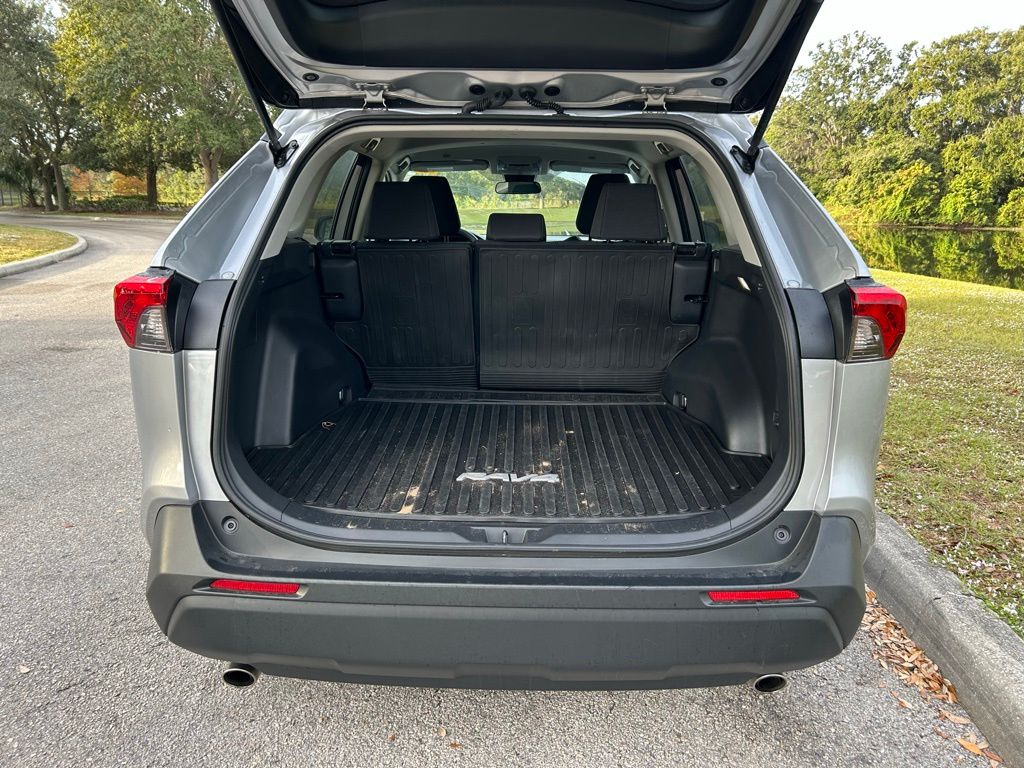 Thumbnail: 2024 Toyota RAV4 - 10