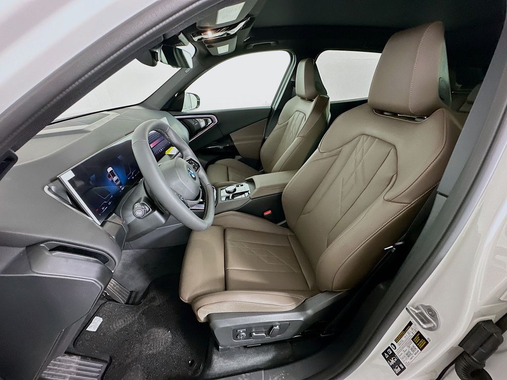 Thumbnail: 2026 BMW X3 - 16