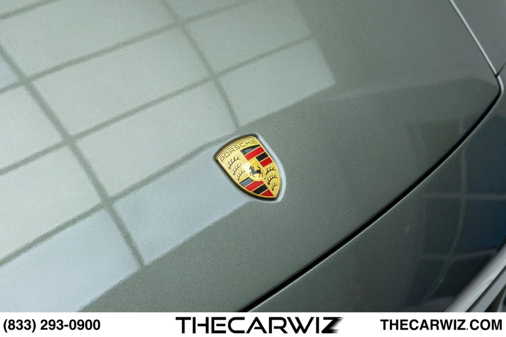 2023 Porsche 911