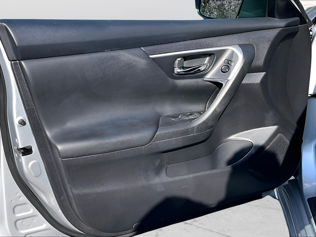 Used 2016 Nissan Altima 2.5 S 4D Sedan