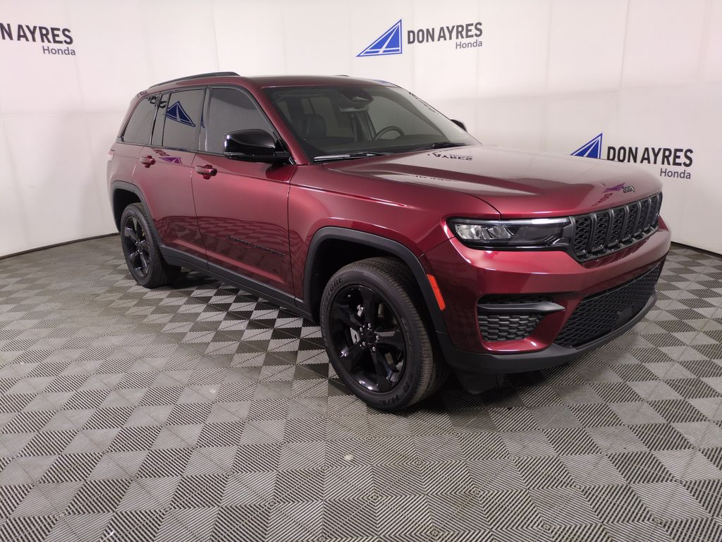 Used 2023 Jeep Grand Cherokee For Sale in Fort Wayne, IN