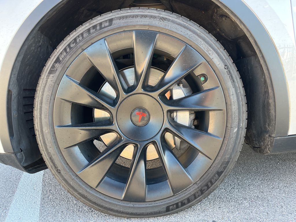 Thumbnail: 2021 Tesla Model Y - 10