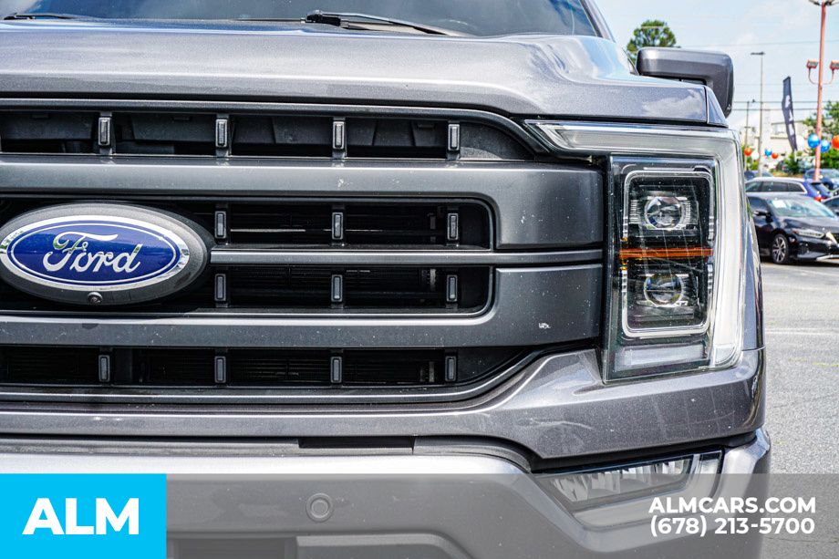 Used 2021 Gray Ford Lariat image 12