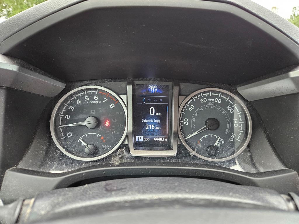 2023 Toyota Tacoma SR5 24