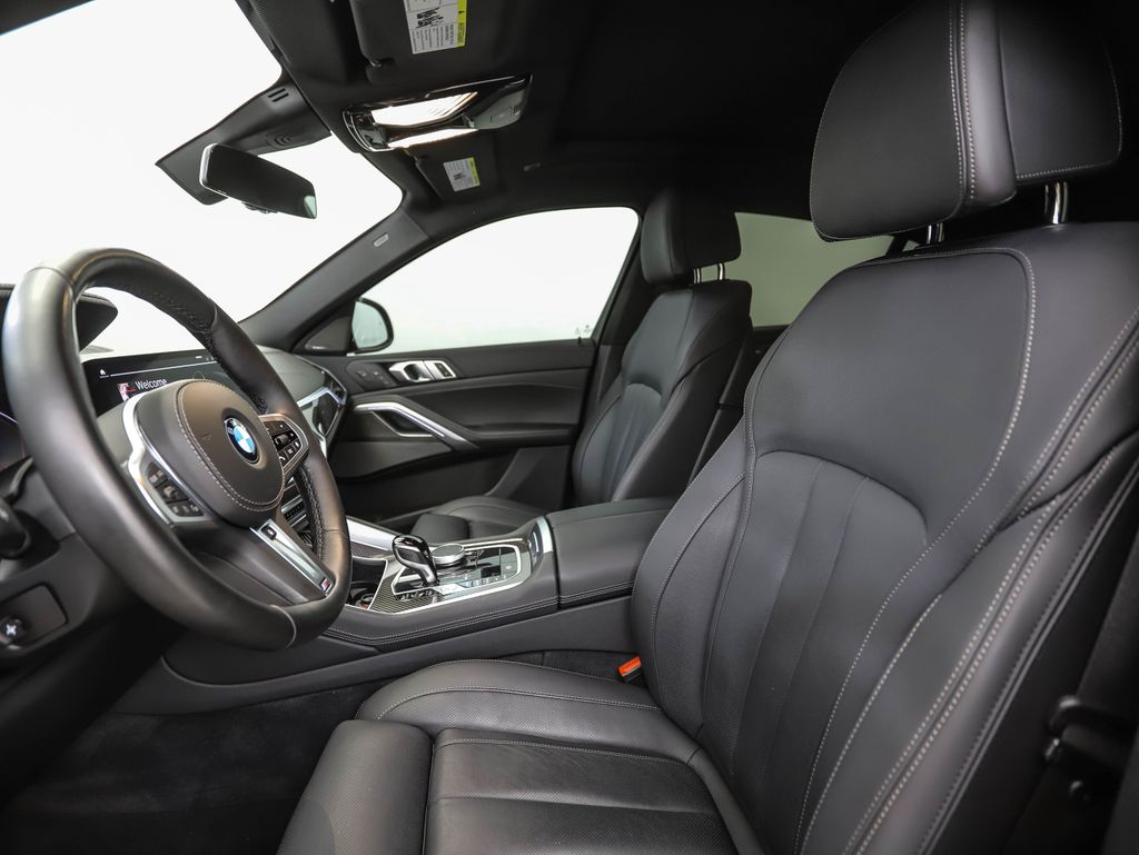 Thumbnail: 2022 BMW X6 - 11