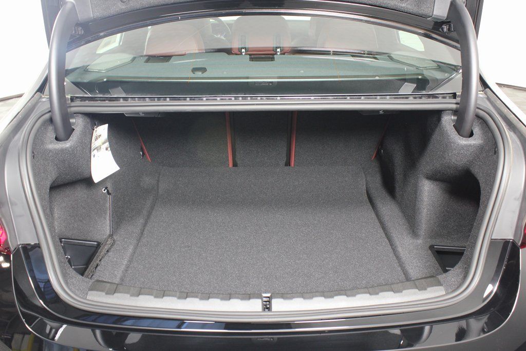 2025 BMW 3 Series 330i 8