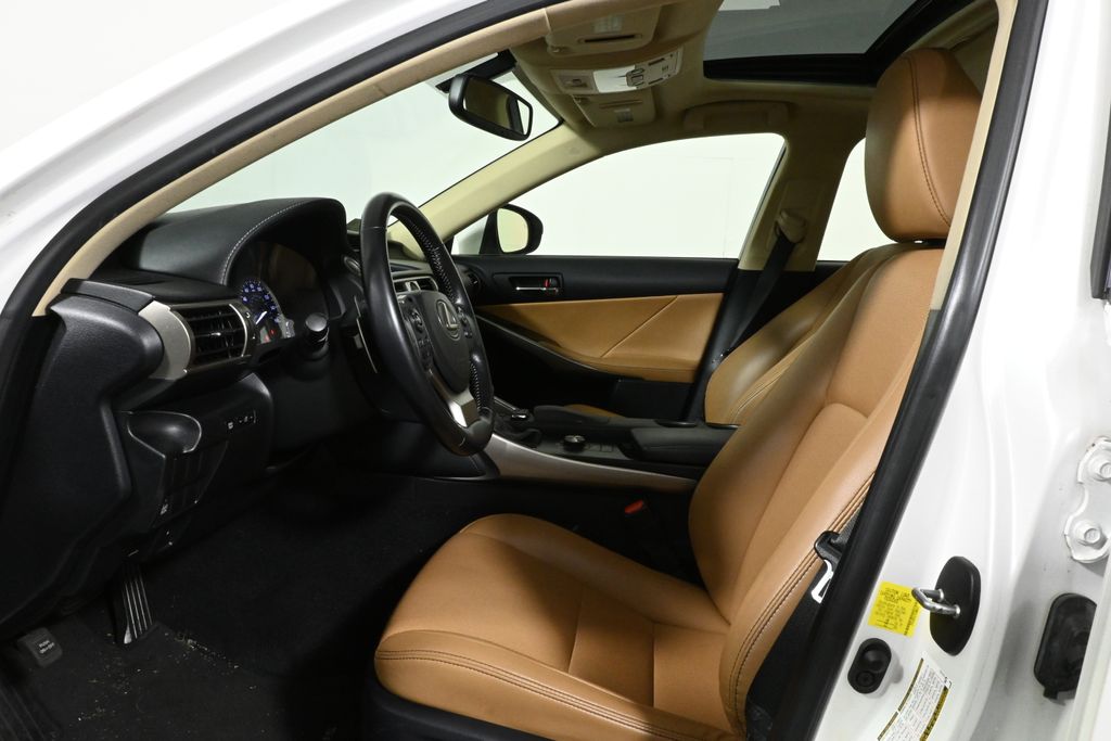 2016 Lexus IS 300 3