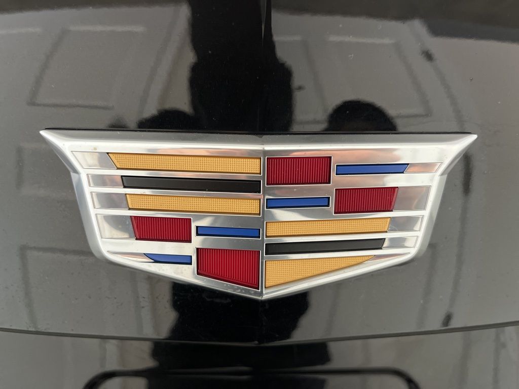 used 2023 Cadillac XT4 car, priced at $28,850