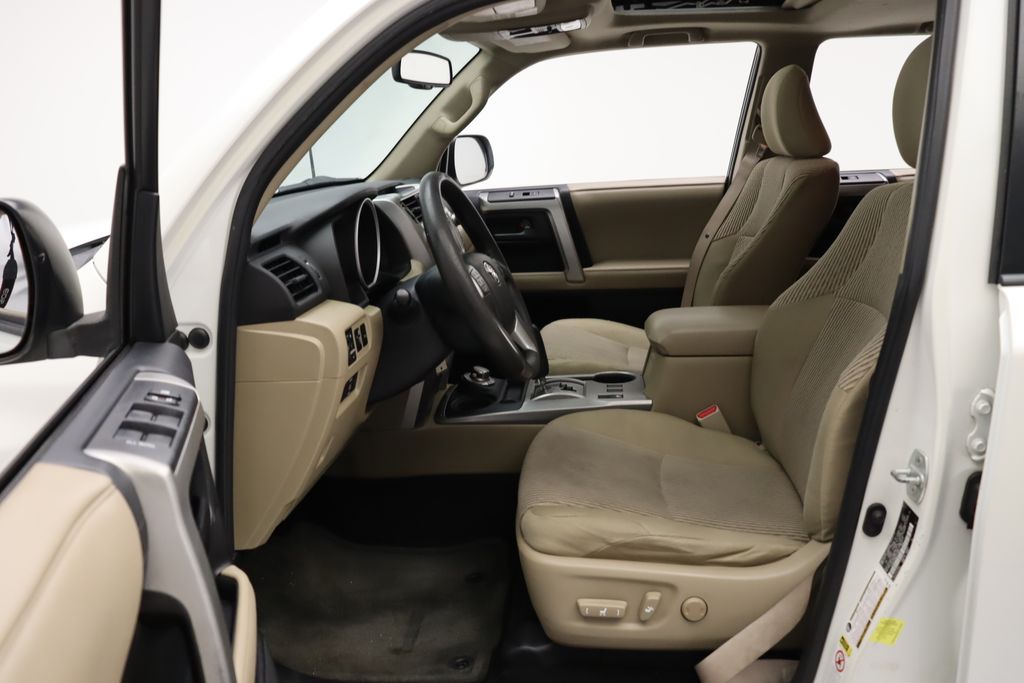 2013 Toyota 4Runner SR5 14