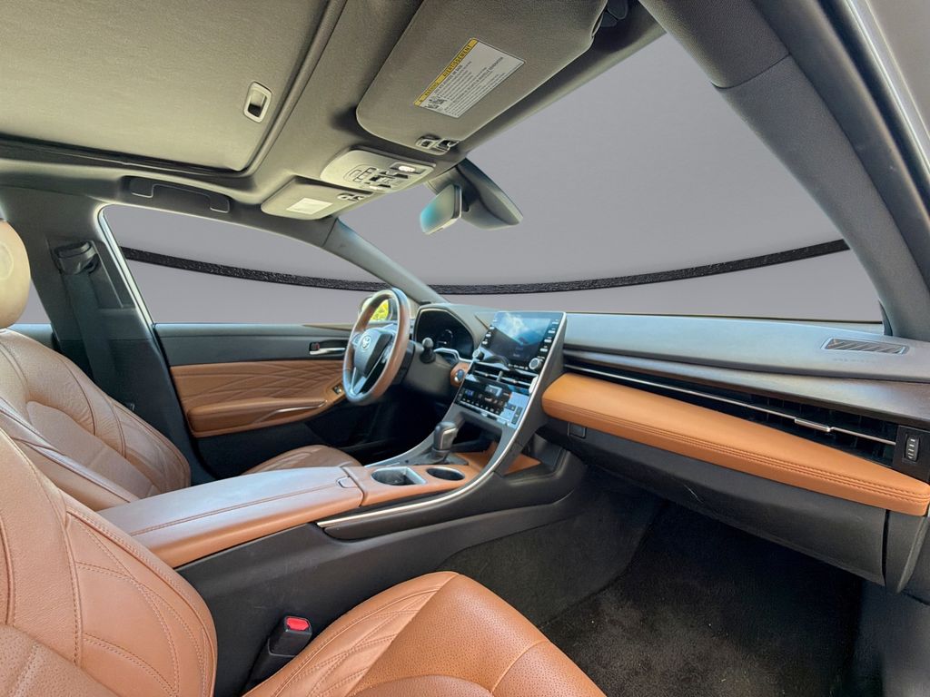 Thumbnail: 2022 Toyota Avalon - 15