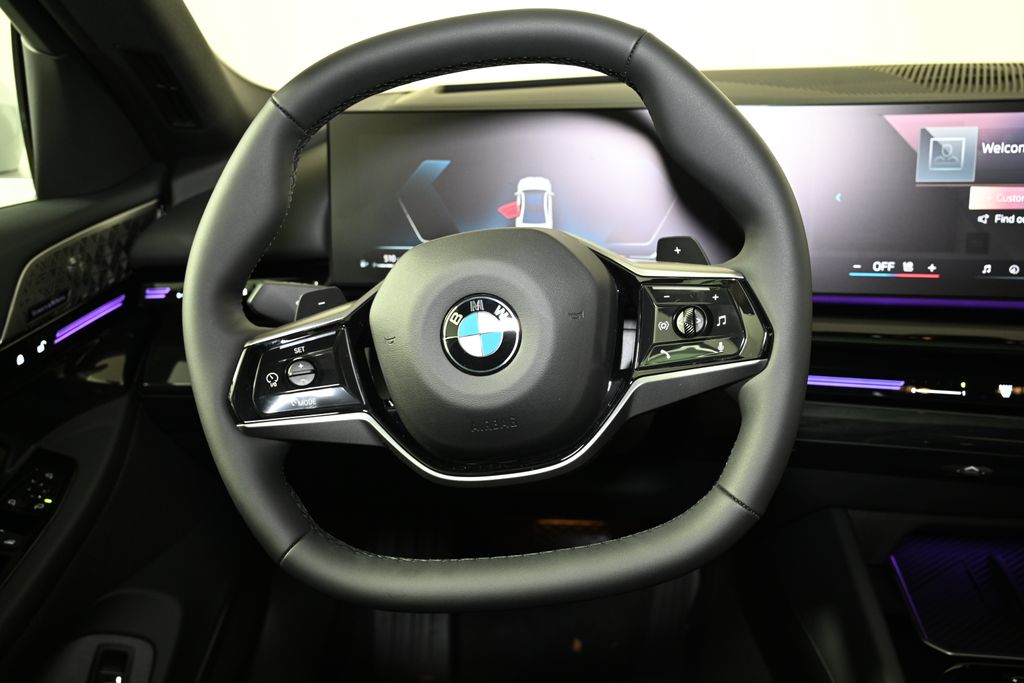 Thumbnail: 2026 BMW 5 Series - 17